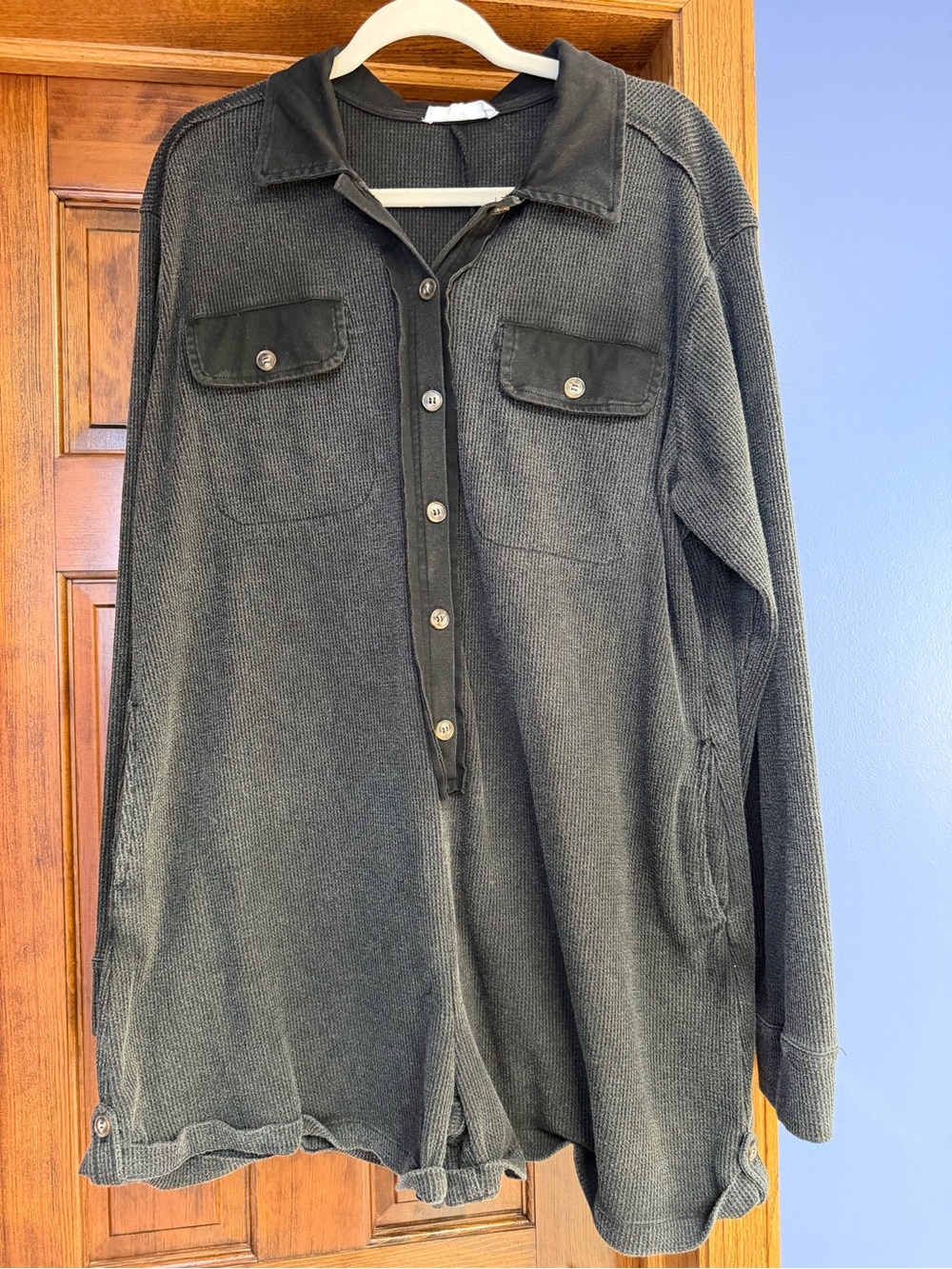 TALULAH Black/Charcoal Button-Front Waffle-Knit Romper, Size Large